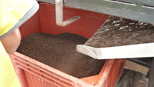 Machine à tamiser le compost (1)